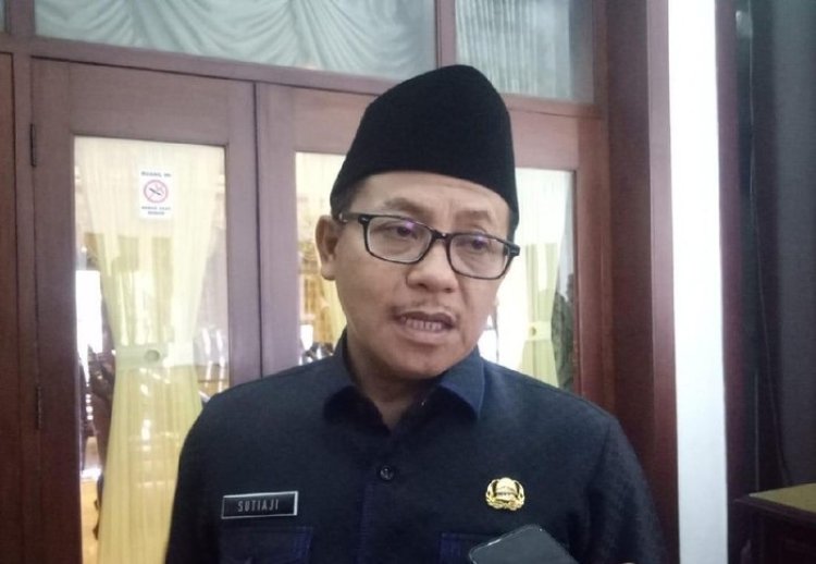 Wali Kota Malang Sutiaji Serahkan SK Pengangkatan CPNS, “Pegawai Baru Ibarat Amunisi Baru”