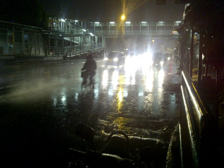 BMKG Prakirakan Cuaca Jabodetabek Hari Ini, Jakarta Bakal Diguyur Hujan Ringan Malam Hari