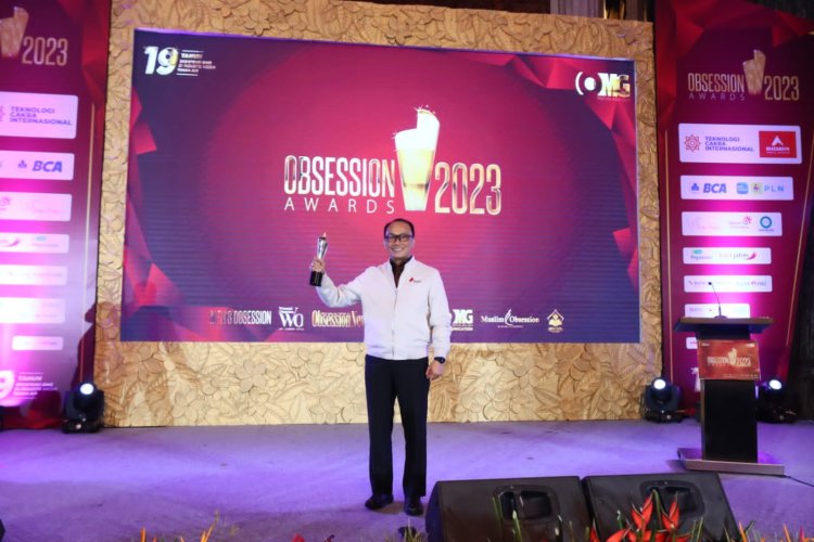 Dirjen Dukcapil Zudan Arif Fakrulloh Kembali Raih Best Bureaucrats di Ajang Obsession Awards 2023