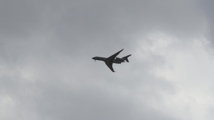 Pesawat IndiGo Tujuan Doha Lakukan Pendaratan Darurat Karena Ada Penumpang yang Meninggal