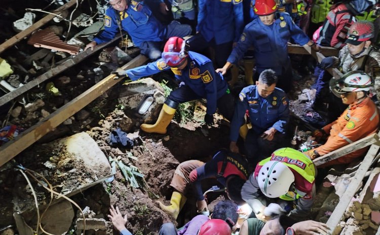 Korban Longsor di Empang Bogor, 2 Tewas 5 Luka-luka 6 Tertimbun Reruntuhan
