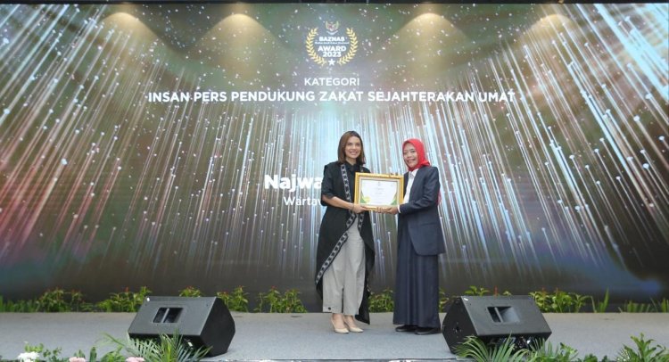 Terima Anugerah BAZNAS AWARD, Najwa Shihab Ingatkan Masyarakat Pentingnya Berzakat