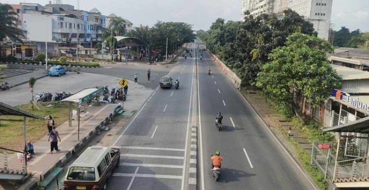 Sejumlah Jalanan di Jakarta Lengang Saat Hari Pertama Puasa