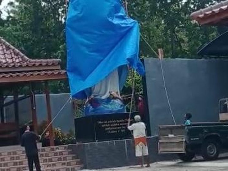 Viral! Patung Bunda Maria di Kulon Progo Ditutup Terpal, Polisi Minta Maaf Terkait Salah Narasi Soal Desakan Ormas