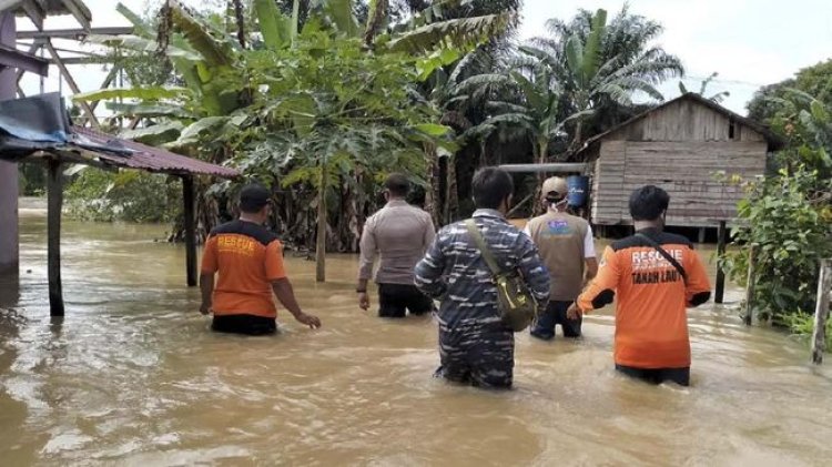 Bupati Pohuwato Tetapkan Status Darurat Usai Banjir Rendam Ribuan Rumah