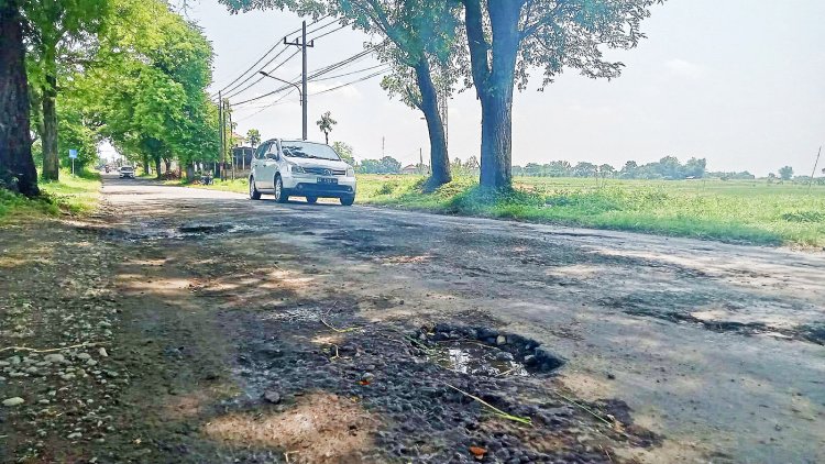 Jelang Musim Mudik Lebaran, Puluhan Kilometer Jalan di Kabupaten Magetan Rusak