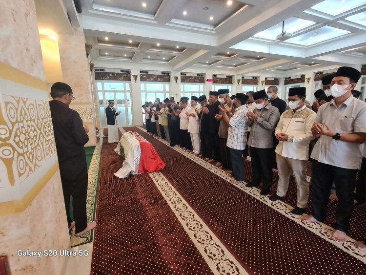 Persatuan Pensiunan Indonesia Berduka Atas Wafatnya Zulkarnain Oeyoeb S.H