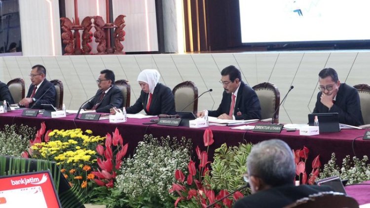 Gubernur Jawa Timur Khofifah mewakili Jawa Timur Sebagai Pemegang Saham Pengendali
