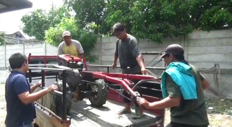 Jelang Lebaran, Para Petani di Ngawi Ramai Gadaikan Traktornya di Pegadaian
