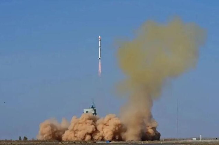 China Luncurkan Satelit, Ada Apa Ya?