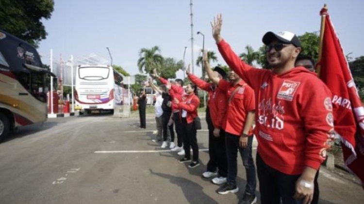 PSI Berangkatkan 260 Peserta Mudik Gratis Menggunakan 5 Bus Menuju Yogyakarta dan Solo