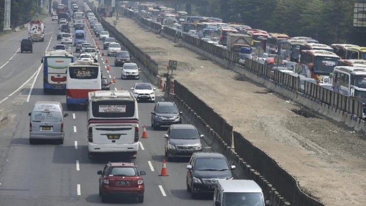 Contraflow Dilakukan di Daerah GT Ciawi-Sukabumi untuk Urai Kepadatan pada Siang Ini