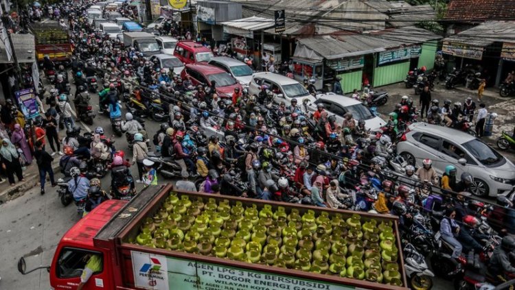 Kapolri Ungkap Alasan Terjadinya Kemacetan Parah di Puncak Bogor