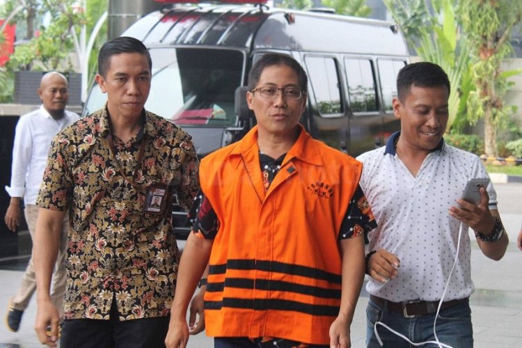 Eks Anak Buah Bupati Cirebon Ungkap Ada Permintaan Fee Rp 20 M Untuk Muluskan Proyek PLTU 2 Cirebon