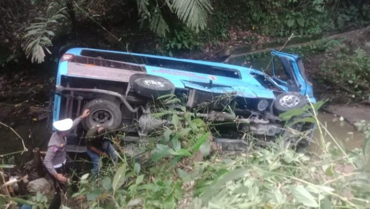Bus Rombongan Anak SD di Samosir Jatuh di Jurang, 18 Orang Termasuk Sopir Luka-luka