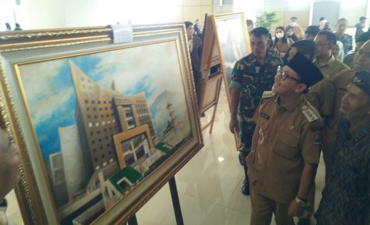 Hadiri Pameran Lukisan di MCC, Sutiaji Sebut Kota Malang Nyata Jadi Kota Kreatif