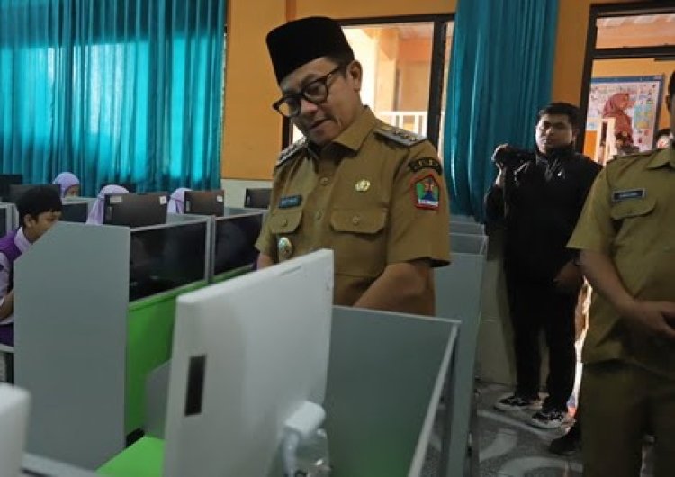 Wali Kota Sutiaji Tinjau Pelaksanaan UKD di SD Muhammadiyah 9 Kota Malang
