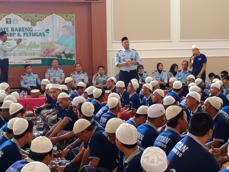 Keseruan Idul Adha di Rutan Situbondo, Ratusan Warga Binaan Makan Sate dan Gule Kambing