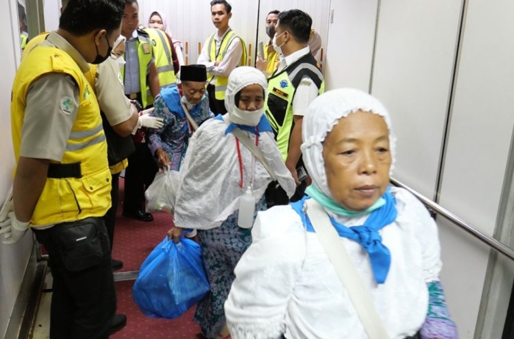 Embarkasi Surabaya Catat 144 Orang Wafat  Saat Haji