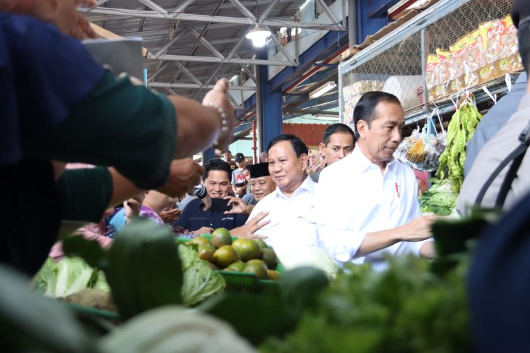 Bupati Malang  Dampingi Presiden Jokowi Cek Harga di Pasar Bululawang