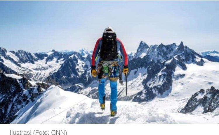 Pendaki Asal Israel Tewas Terjatuh di Mont Blanc Prancis