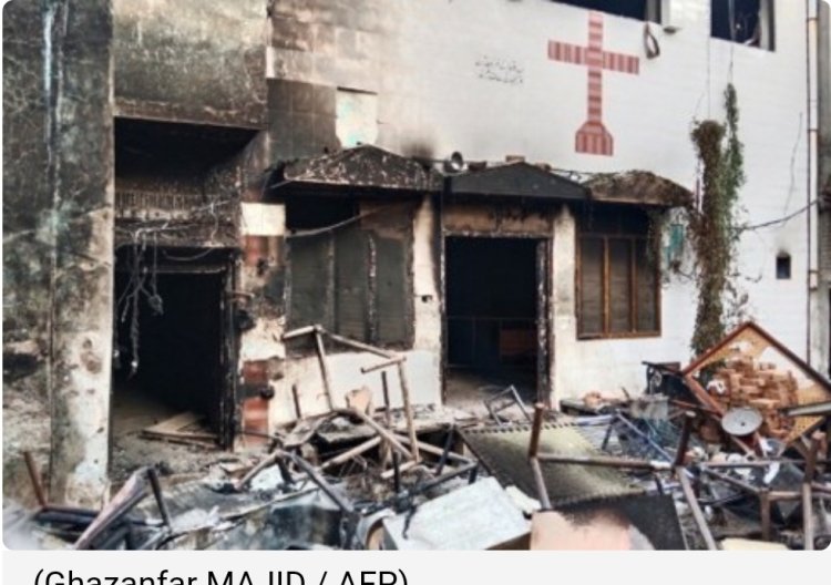 Sejumlah Gereja Dibakar di Pakistan
