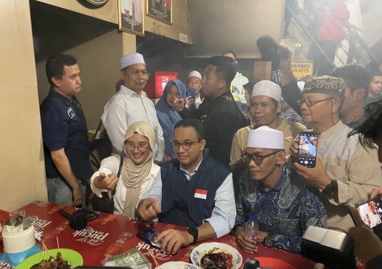 Anies Baswedan Terpikat Kelezatan Racikan Sate H. Mamat Sukabumi