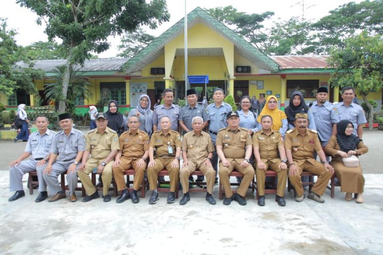 Bupati Asahan Hadiri Silaturahmi Dengan Keluarga Besar UPTD Disdik di Kecamatan Aek Kuasan.