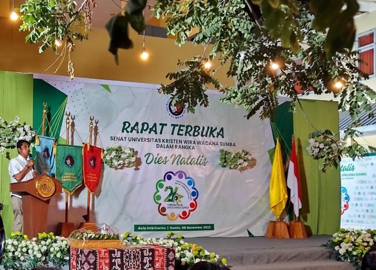 Wakil Bupati Sumba Timur Hadiri Dies Natalis Universitas Kristen Wira Wacana