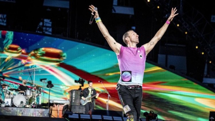 Malam Ini Coldplay Konser di SUGBK Jakarta