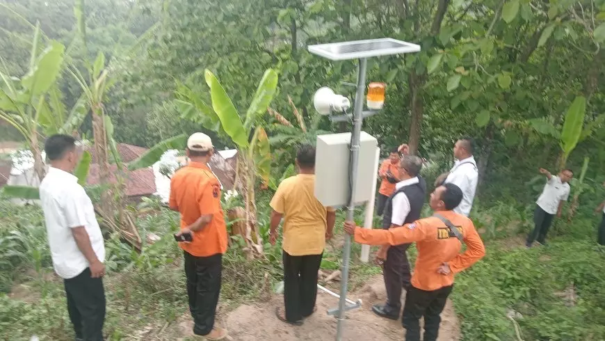 Rawan Longsor, BPBD Magetan Pasang Early Warning Sistem di Jurang Banteng Desa Cileng