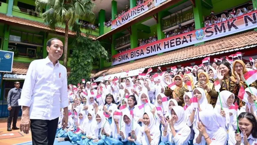 Jokowi Sebut SMKN 3 Malang yang Terbaik Dari Sumatera Sampai Papua