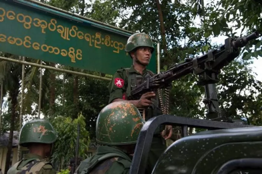Bentrokan Sengit Kelompok Minoritas dan Junta Myanmar Berlanjut di Rakhine