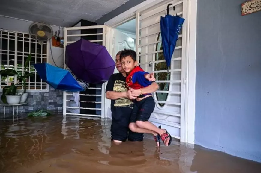 Banjir Landa Malaysia, 27.000 Orang Mengungsi