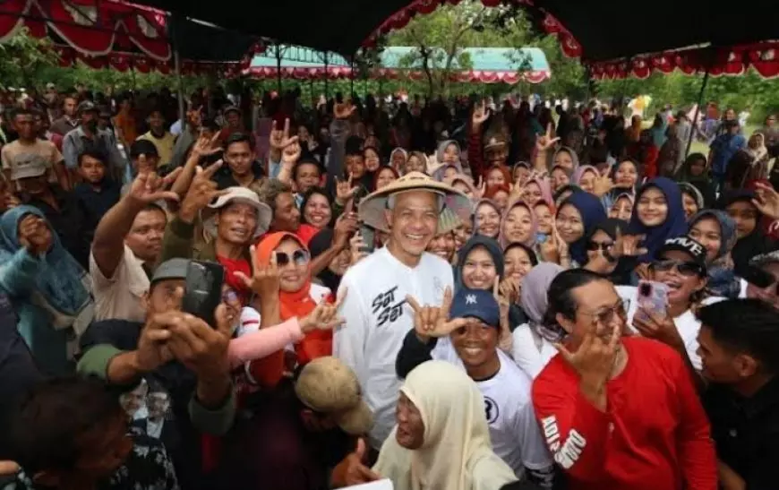 Sambangi Rembang,  Ganjar Pranowo Bertemu Petani dan Nelayan dan Janjikan Sekolah Gratis Untuk Siswa SMK
