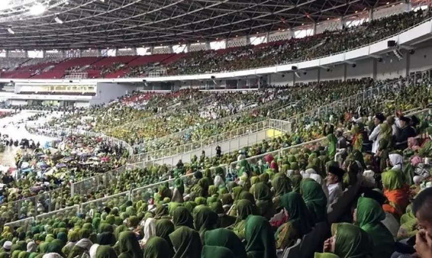 Stadion GBK Sesak Oleh Anggota Muslimat di Puncak Harlah ke-78