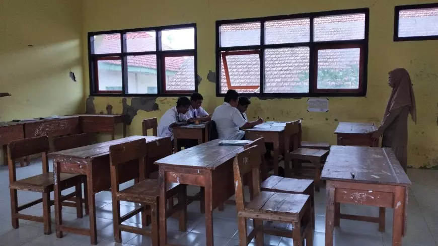 Potret SMP Pinggiran di Madiun, Minim Murid Hingga Bangunan Sekolah Tak Layak