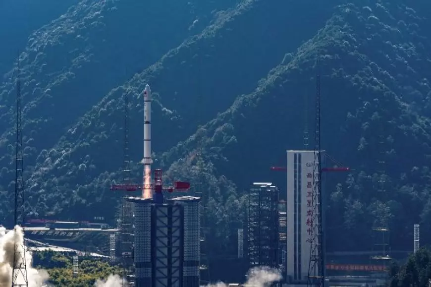 Tiongkok Luncurkan  Smart Dragon-3, Roket  Pengangkut Canggih Teranyar