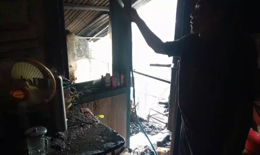 Ditinggal Pengajian, Rumah Dinas Bidan Desa Wates Magetan Nyaris Ludes Terbakar