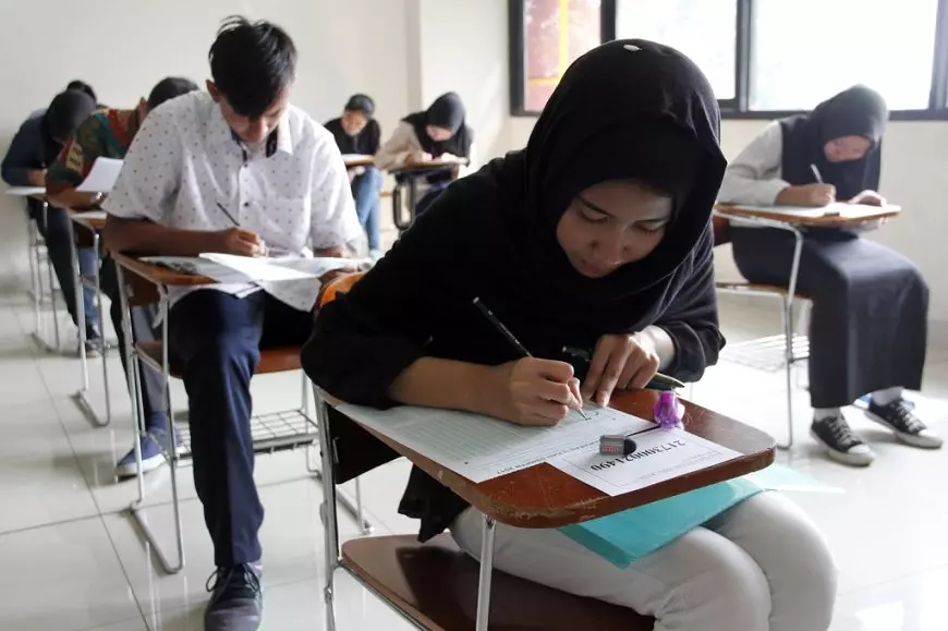 12 Ribu Mahasiswa Asal Jakarta Dicabut sebagai Penerima KJMU