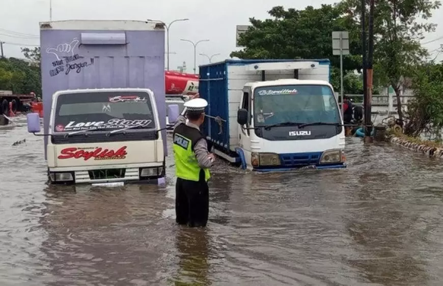 Wali Kota Semarang Biacara Banjir yang Tak Kunjung Surut