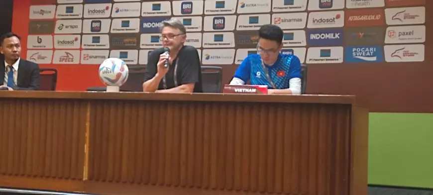 Kalah 1-0 , Pelatih Vietnam Sebut Pasukan Garuda Menang Karena Beruntung