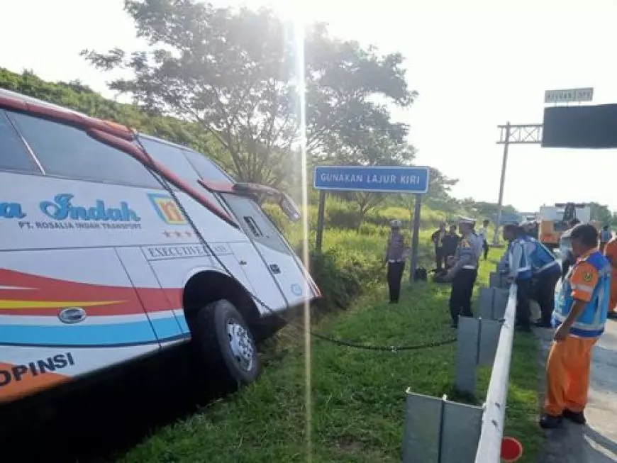 Duh! Bus Rosalia Indah Kecelakaan di Tol Batang, 7 Meninggal, Belasan Luka-luka