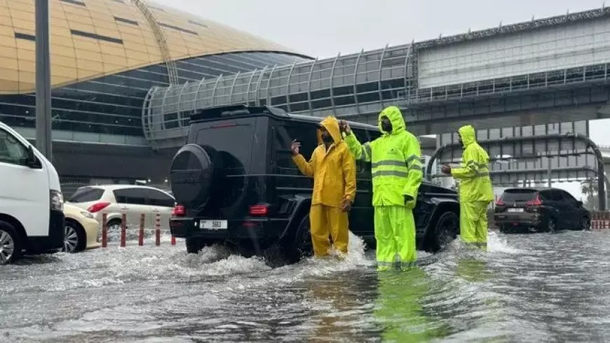 Hujan Deras Bikin Banjir Bandara Dubai, 18 Orang Tewas   