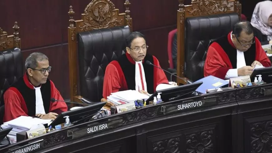 Putusan MKMK Tak Mampu Yakinkan Hakim MK Ada Bukti Nepotisme Jokowi di Pilpres