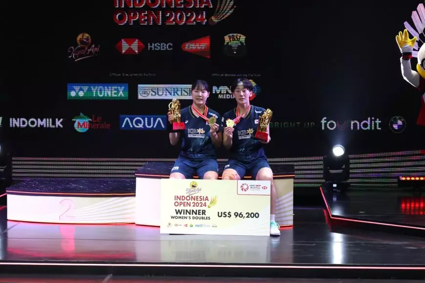 Ganda Putri Korea Selatan Baek/Lee Berhasil Pertahankan Gelar Juara Indonesia Open 2024