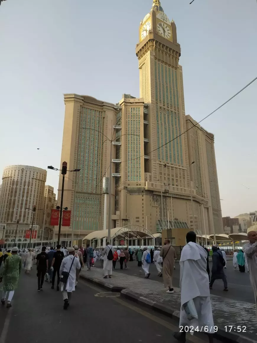 Taksi Mahal, Jamaah Haji Jalan Kaki ke Masjidil Haram
