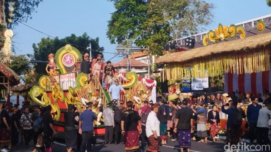 AHY Buka Pesta Kesenian Bali